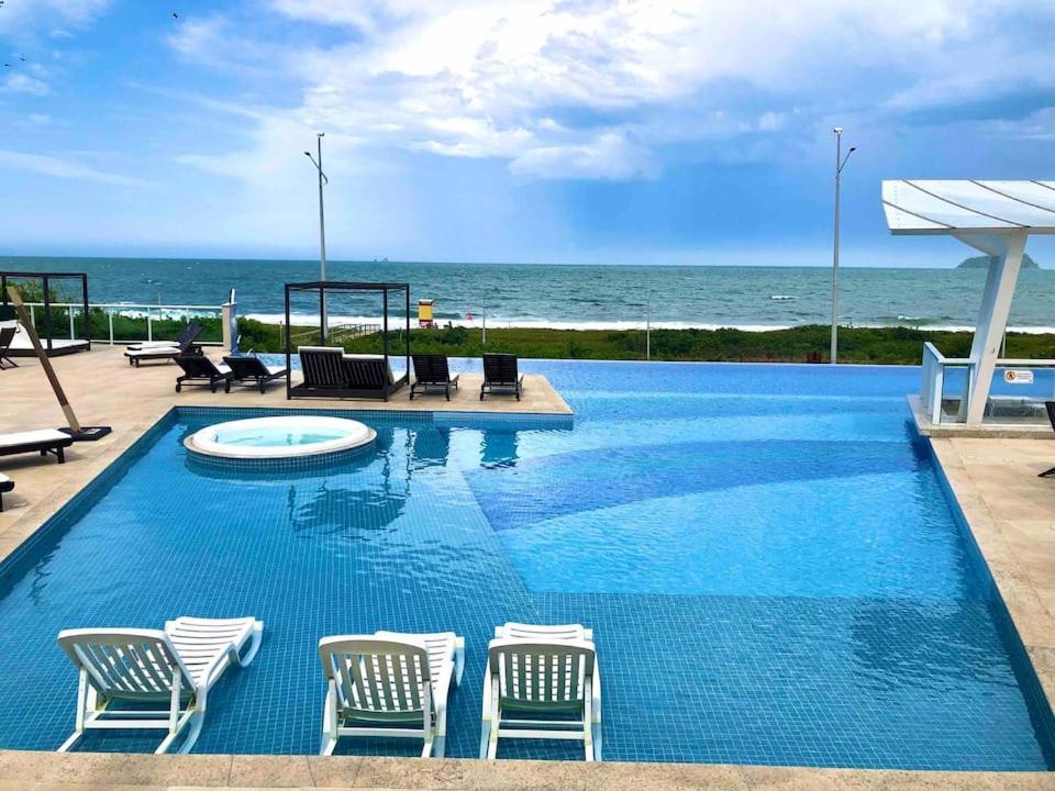 Ape Estilo Resort C/ Pe Na Areia E Vista Mar, Proximo Ao Beto Carrero Пісаррас Екстер'єр фото